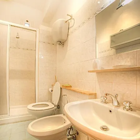 The Nest-apartment A Stone's Throw From The Center