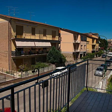 شقة The Nest-apartment A Stone's Throw From The Center سيينا